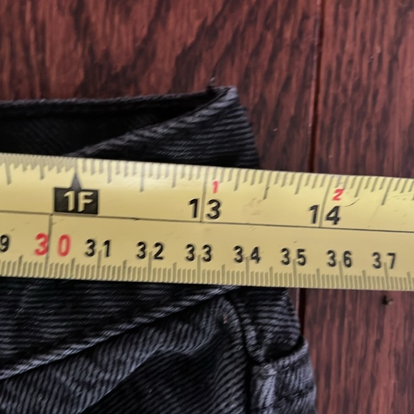 Abercrombie & Fitch High Rise Loose Jean - Curve Love - Picture 7 of 11